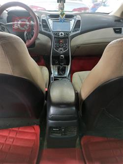 هیوندای ئەلەنترا